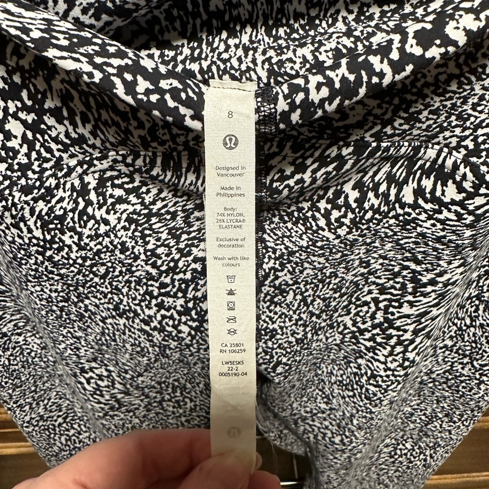 Lululemon InStill HR Leggings 28" Size 8 - Picture 2 of 8